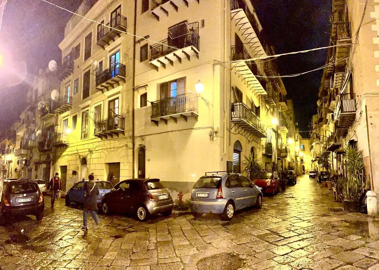 Loft Aragonese Apartment Palermo